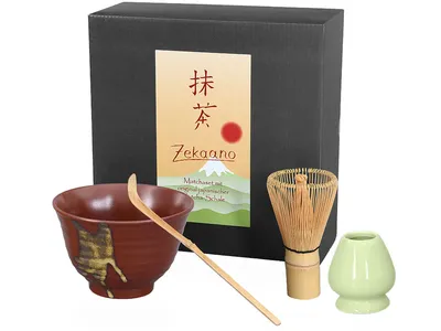 Produktbild von Matcha Set / Matchaset mit original japanischer Matcha Schale 350ml, rot/braun, mit Besen/Löffel und Halter in Geschenkbox