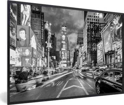 Produktbild von MuchoWow® MuchoWow® Gerahmtes Poster New York - Auto - Schwarz - Weiß 30x20 cm - Poster mit zchwarzem Bilderrahmen - Kunstdruck - Bild-Poster