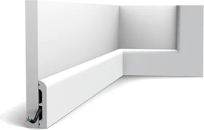 Immagine prodotto di Battiscopa a pavimento Orac Decor AXXENT SX183-RAL9003 preverniciato stile moderno bianco segnale 2 m