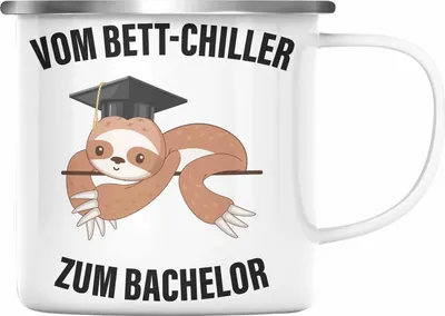 Produktbild von Trendation - Bachelor Geschenk Abschluss Emaille Tasse Spruch Master Abitur Abi Graduation Bestanden Prüfung Vom Bett-Chiller zum Bachelor (Silber)