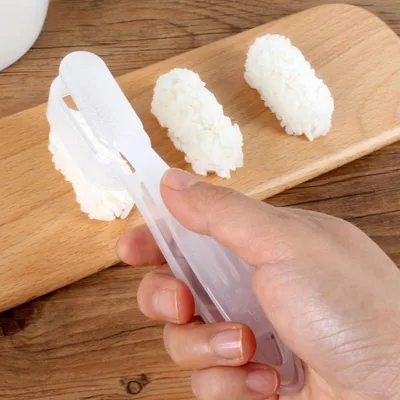 Produktbild von CHPN - Nigiri-Maker - Sushi-Maker - Nigiri-Klammer - Niggiri-Zange - Sushi-Schaufel - Sushi zubereiten - Weiß - Machen Sie Ihr eigenes Sushi
