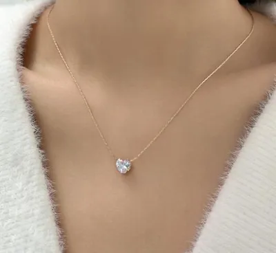 Immagine prodotto di Collana Da Donna Con Catena Lunga In Oro, Ciondolo A Forma Di Cuore Con Zirconi