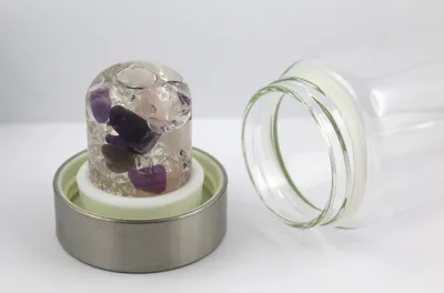 Produktbild von VitaJuwel ViA WELLNESS Flasche mit Modul Amethyst Bergkristall Rosenquarz
