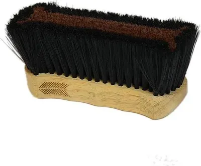 Obrázek produktu pro Grooming Deluxe Horse Brush Kartáč na tělo Middle Hard Currycomb