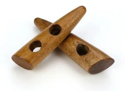 12 Holz-Knebelknöpfe, 60 mm, mittelbraun, keilförmig, 2 Löcher