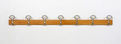 Zdjęcie produktu dla Panel ścienny z drewna z 7 metalowymi haczykami (150 cm)