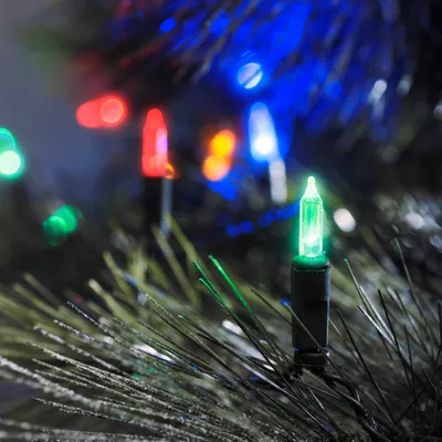 Produktbild von Konstsmide - LED Minilichterkette, 120 bunte Dioden, 24V Außentrafo, grünes Kabel ; 6060-500