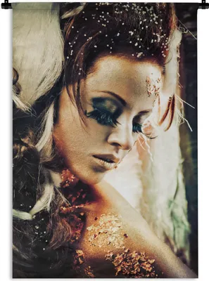 Produktbild von MuchoWow® Wandteppich Wandbehang Frau - Gold - Make-up 60x90 cm Tapisserie Dekoration Wandtuch - Foto-Teppich - Abwaschbar