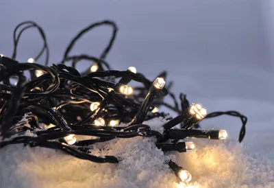 Immagine prodotto di Catena natalizia Solight LED per esterni, 200 LED, 10 m, cavo da 5 m, 8 funzioni, IP44, bianco caldo