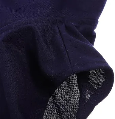 Imagen del producto de Capucha desmontable con cuello falso para blusa de corte uni, estilo "layered" (en capas)