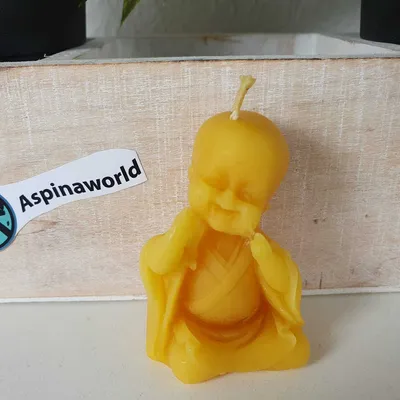Obrázok produktu pre Včelí vosková sviečka sediaci Budha sviečka 6 cm