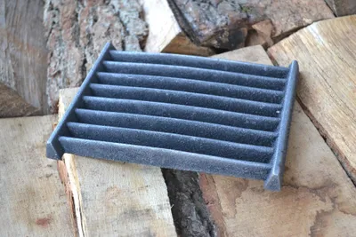 Immagine prodotto di SEZAM - Griglia per stufa 22 x 18 cm Ghisa Griglia in ghisa Griglia per camino quadrata Griglia per cenere Stufa a legna Griglia da tavolo Griglia Griglia per stufa Camino Nuovo