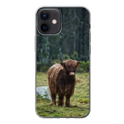 Produktbild von MuchoWow® Handyhülle Schutzhülle Hülle für iPhone 12 Schottischer Hochländer - Wald - Moos Silikon Softcase Handy Hülle - Schutzhülle