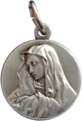 Imagen del producto de Medalla de la Virgen María, Madre de los Dolores, fabricada en latón, sin incrustaciones de piedras preciosas, para protección espiritual