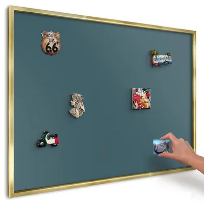 Produktbild von Magnettafel 100x70 cm mit goldenem Rahmen - Magnetische Metalltafel, Magnetpinnwand zur Wandmontage für Wohnzimmer, Küche, Flur, Kinderzimmer und Büro - Dunkeltürkis