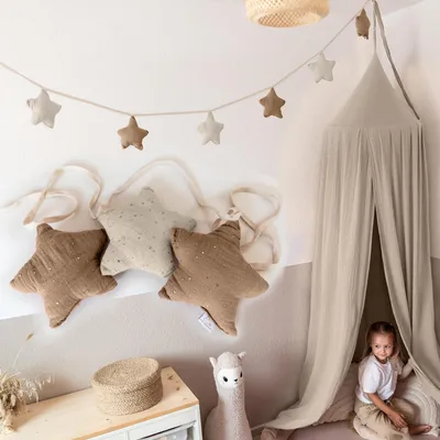 Productafbeelding van Sterrenslinger lichtbeige & donkerbeige met gouden applicatie - stoffen slinger 3 m