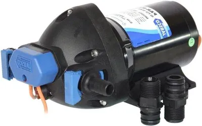 Produktbild von Boilerpomp für Wassersport - Selbstsaugende Membranpumpe - 35 GPM - Schwarz - Bootspumpe