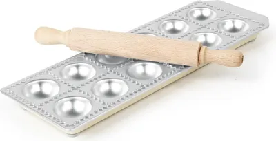 Image de Moule avec rouleau à pâtisserie pour faire des raviolis ronds 12pcs - Hendi 975541