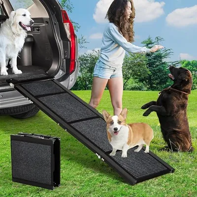 Imagen del producto de Rampa plegable para perros, escalera para mascotas, escalones para perros, apta para mascotas de hasta 120 kg, escalera para coche fabricada en aleación de aluminio