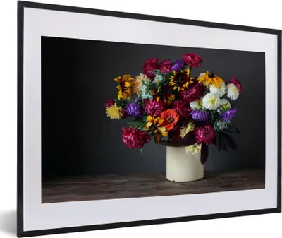 Produktbild von MuchoWow® Gerahmtes Poster Blumenstrauß - Farben - Stilleben 60x40 cm - Poster mit Schwarzem Bilderrahmen Wandposter Rahmen Foto Bilder - Schlafzimmer - Plakat in Rahmen - Drucken