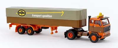 Produktbild von Brekina LKW Volvo F89 Pritsche/Plane-Sattelzug Datra (DK) 85673