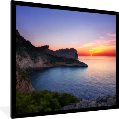 Produktbild von MuchoWow® Gerahmtes Poster Meer - Felsen - Berge - Natur 40x40 cm - Poster mit Schwarzem Bilderrahmen Wandposter Rahmen Foto Bilder - Mit Rahmen - Wanddekoration Schlafzimmer