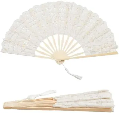 Produktbild von Fächer aus cremefarbener Spitze mit Bambusstäben, im chinesischen Vintage-Stil, faltbar, mit Stickereien, mit Blumen und Quasten, dekorativ, für Tanz, ideal für Hochzeitskleider, Teezeremonien und Dekorationen, für Damen