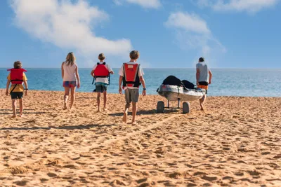 Produktbild von Galaxy Pinguino 180 cm Kinderkajak – Leichtes Sit-on-Top Boot mit Kinderpaddel, Farbe Galaxy Kayaks::(M) Mars