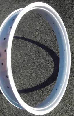 Produktbild von Alufelge 24 Zoll 80 mm breit, weiß