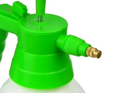 Produktbild von GEKO | Drucksprühgerät, 2L, ideal für Brems- und Felgenreiniger, Drucksprüher, Pumpsprühflasche, Sprühflasche für Bremsenreiniger