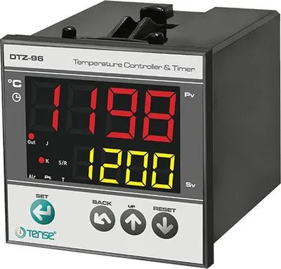 Obrázek produktu pro Mikroprocesorový PID regulátor teploty s časovačem pro montáž na panel 1750 °C 96 mm x 96 mm