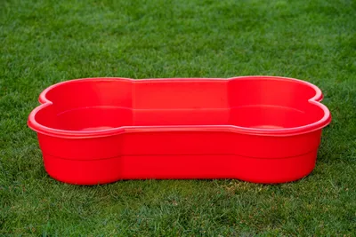 Produktbild von DogsLand Hundepool in Knochenform - 120 cm, rot, für große und kleine Hunde, Verwendbar als Hundebett, Biss- und krallenfest, UV-beständig, 100% Recyclebar,  Germany