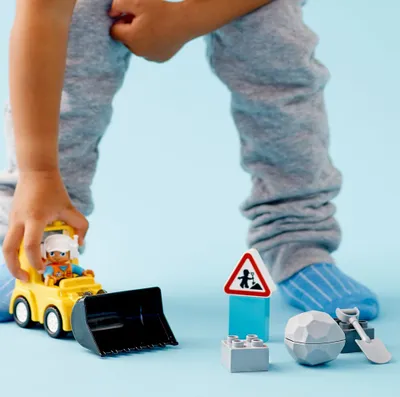 Zdjęcie produktu dla LEGO DUPLO Bulldozer Toy Truck, Zestaw do budowania, 2 lat(a), 10 szt., 223 g