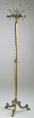 Produktbild von Casa Padrino Luxus Barock Garderobenständer Messing / Bronze 45 x 45 x H. 174 cm - Edler Messing Kleiderständer - Barock Garderoben Hotel Möbel