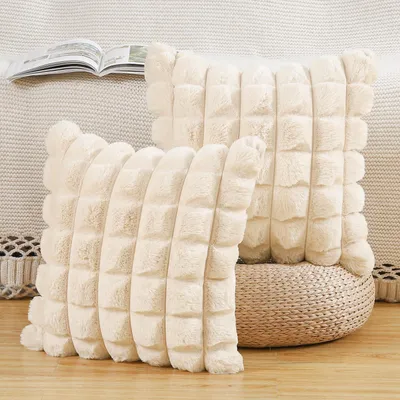 Immagine prodotto di Set di 2 federe per cuscini in ecopelliccia, a righe, color beige, 50 x 50 cm