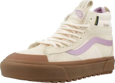 A single Vans Sk8-Hi MTE shoe is shown against a white background.