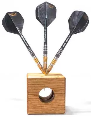 Immagine prodotto di Royal Darts - Cubo espositore per freccette, piccolo, 50 mm - Supporto per freccette
