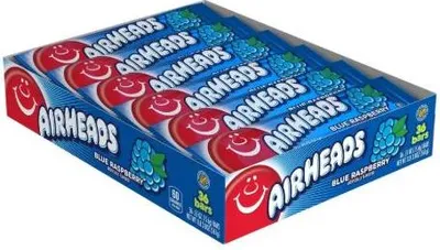 Produktbild von Airheads Blue Raspberry – 36er Box (36 x 15,6 g) | Amerikanische Kaubonbons | Süß-fruchtiger Blue-Raspberry-Geschmack | + Heartforcards Versandschutz