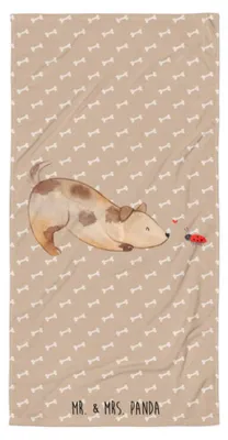 Produktbild von Mr. & Mrs. Panda Handtuch Hund Marienkäfer - Hundeglück - Geschenk, Duschtuch, Sprüche, Mischlingshund, Neugierig, Strandtuch, Reisehandtuch, Hunde, Frotteehandtuch