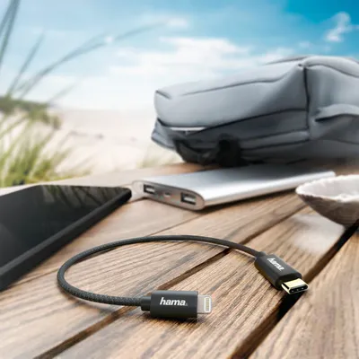 Produktbild von Hama Schnelllade-/Datenkabel, USB-C - Lightning, 0,2 m, Schwarz