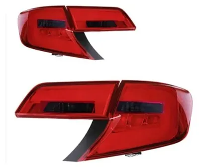 Zdjęcie produktu dla Zestaw tylnych świateł, oświetlenie LED, łatwy montaż, pasuje do Toyoty Camry z lat 2012–2014, czerwone przydymione