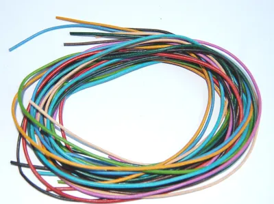 Produktbild von Lederbänder, 2 mm, 10 Stück in verschiedenen Farben, Länge 100 cm