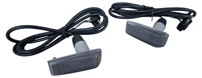 Obrázok produktu pre 2 kusy bočných smerových svetiel, vrátane kábla, čierna farba, pre modely Mercedes-Benz W124, S124, W201, W202, S202