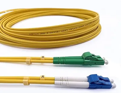 Produktbild von Elfcam - 3m Glasfaserkabel LWL-Patchkabel LC/APC auf LC/UPC OS2 Singlemode Duplex 9/125µm LSZH Gelb