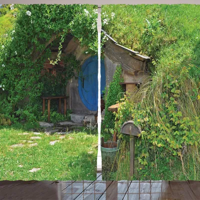 Image de Rideau ARANDE Hobbits, maison fantaisie, bois, prairie, charme magique, scènes emblématiques du film, motif photo, 280 x 245 cm, vert, marron, bleu