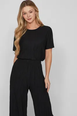 Image de Top élégant en satin avec manches courtes et plis brillants | XS