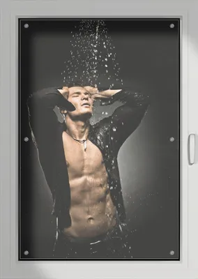 Produktbild von Wallario Lichtschutzbild, Dekorativer Sichtschutz Sonnenschutz 76 x 115 cm mit Motiv: Sexy Mann unter der Dusche - Verdunklung ohne Bohren