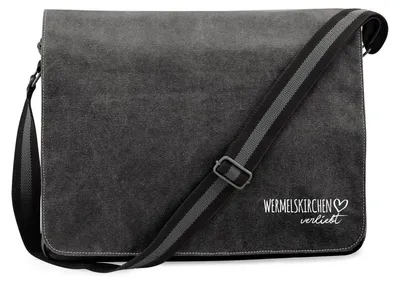 Produktbild von Huuraa Umhängetasche Wermelskirchen verliebt 14 Liter Black Canvas Laptoptasche Geschenkidee