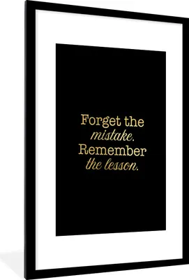 Produktbild von MuchoWow® Gerahmtes Poster Zitate - Leben - Schwarz - Gold 60x90 cm - Poster mit Schwarzem Bilderrahmen Wandposter Rahmen Foto Bilder - Dekoration - Wandposter Wohnzimmer - Hochwertig