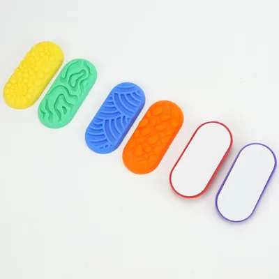 Immagine prodotto di INF Set da 6 tamponi sensoriali in silicone per sollievo dall'ansia e dallo stress - Blu/Blu scuro, giochi calmanti per viaggio e ufficio